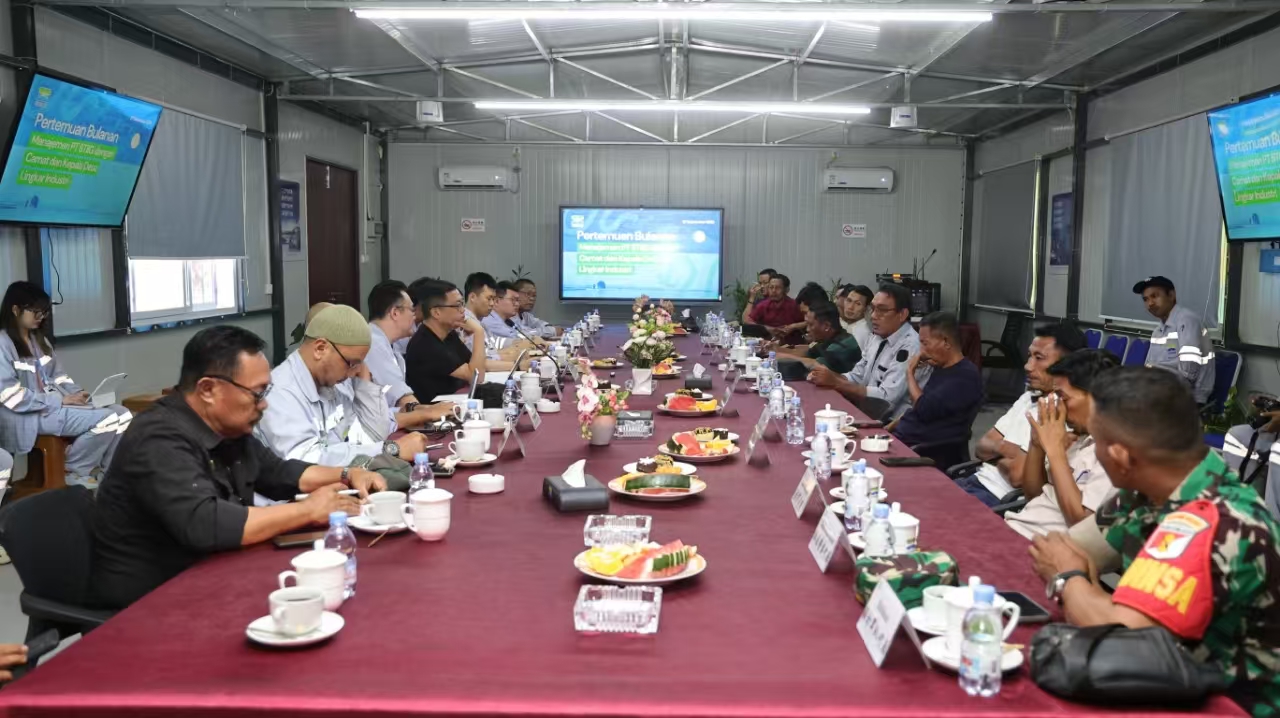 Coordinate with villages and towns to discuss development